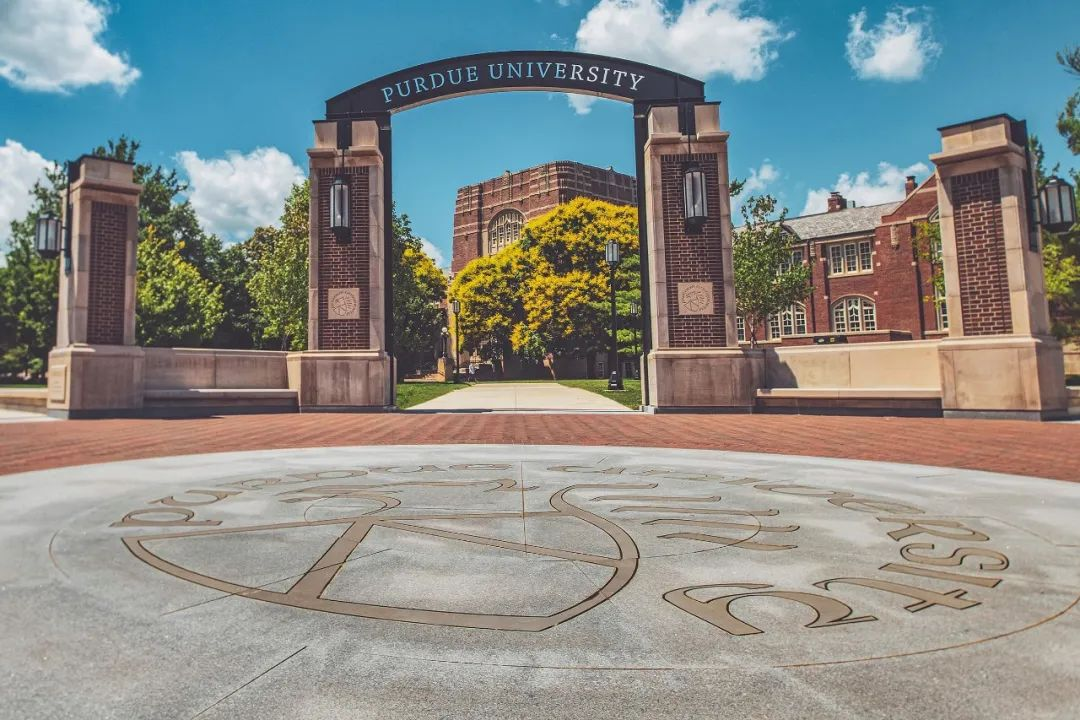 普渡大学理工科项目非常强,工学院,农学院,药学院,技术学院,兽医学院